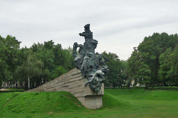 яр